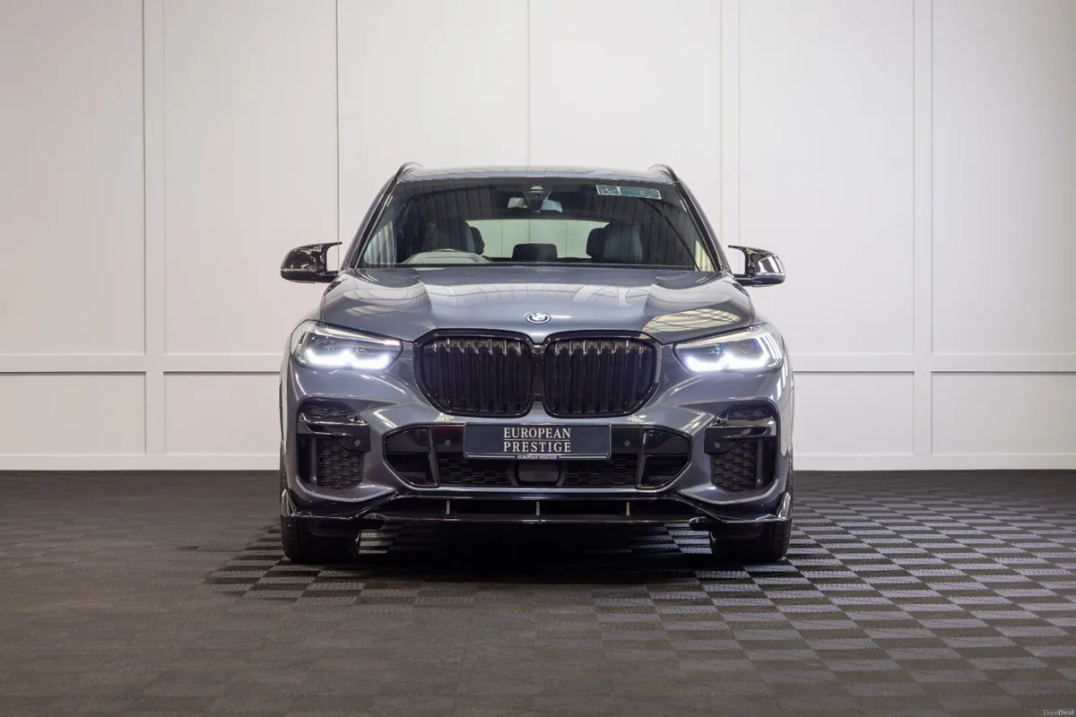 2022 BMW X5 X-Drive 45e M-Sport - Image 2
