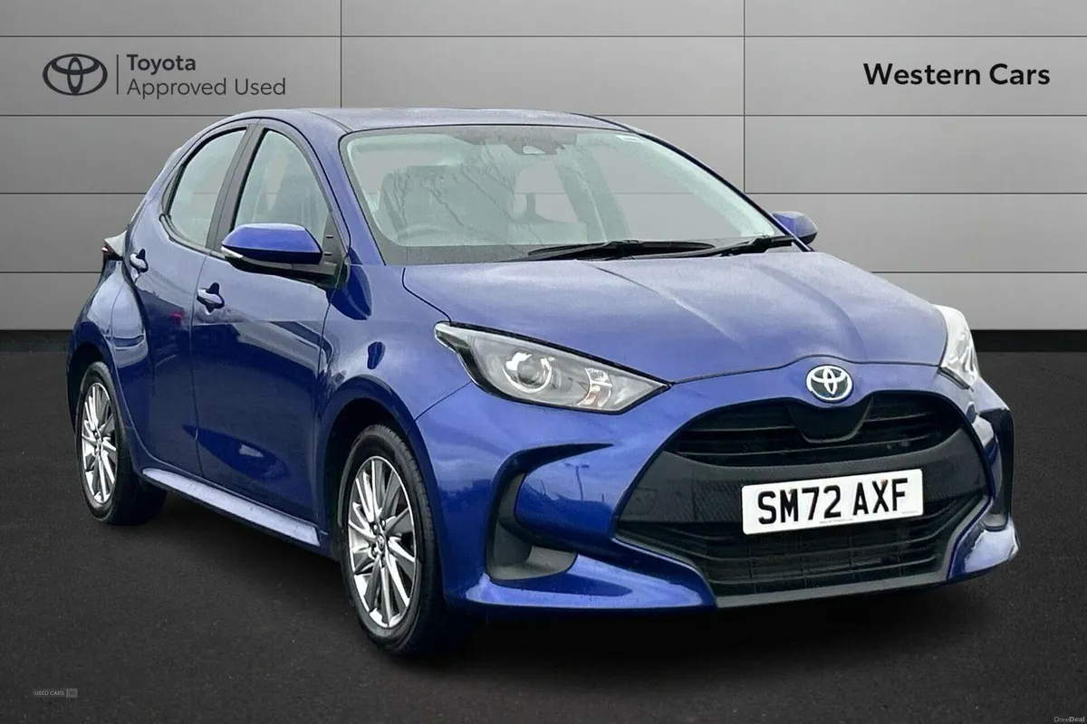 Toyota Yaris 1.5 VVT-h Icon E-CVT Euro 6 (s/s) 5dr - Image 1