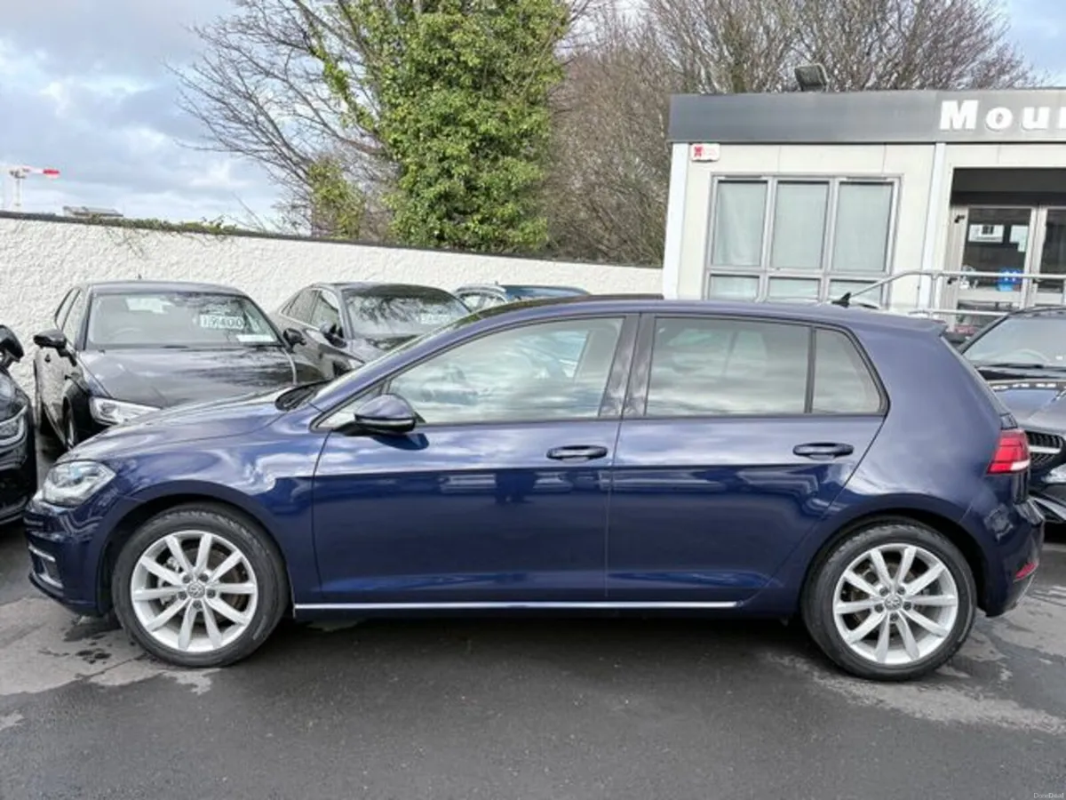 Volkswagen Golf Auto 1.2 tsi/ Low Mileage/ Carplay - Image 4