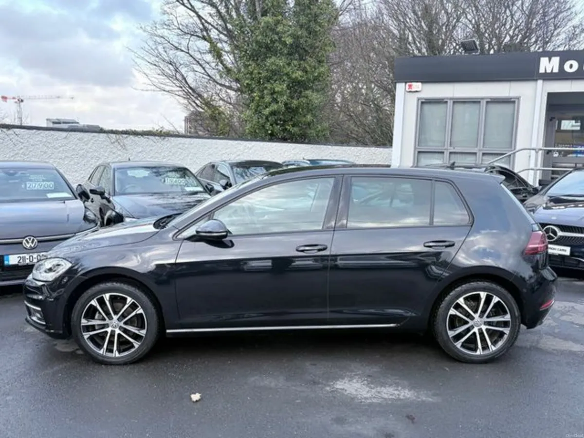 Volkswagen Golf Auto 1.2 tsi/ Lovely Car/ Carplay - Image 3