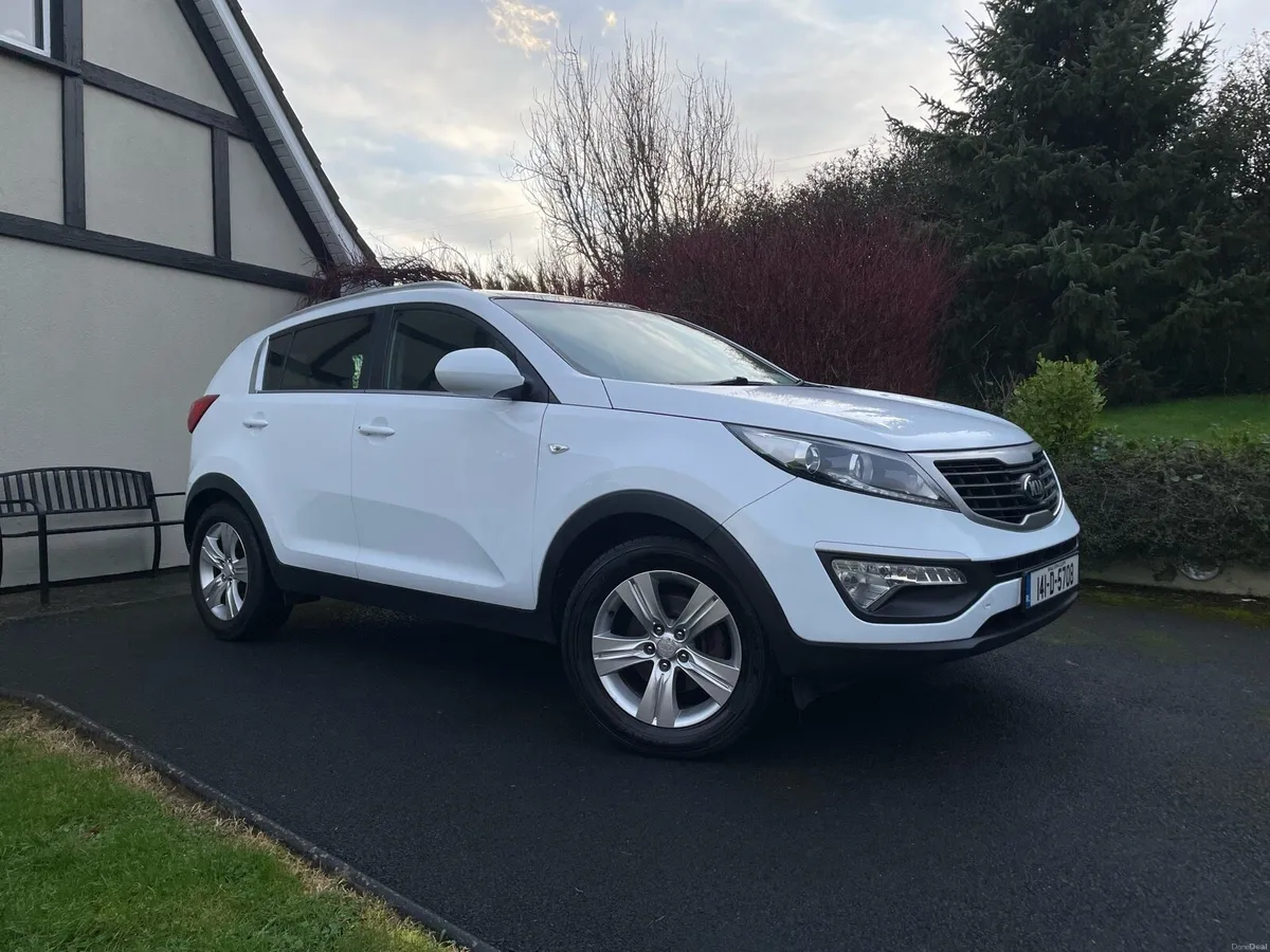 Kia Sportage 1.7 NCT and TAX - Image 2