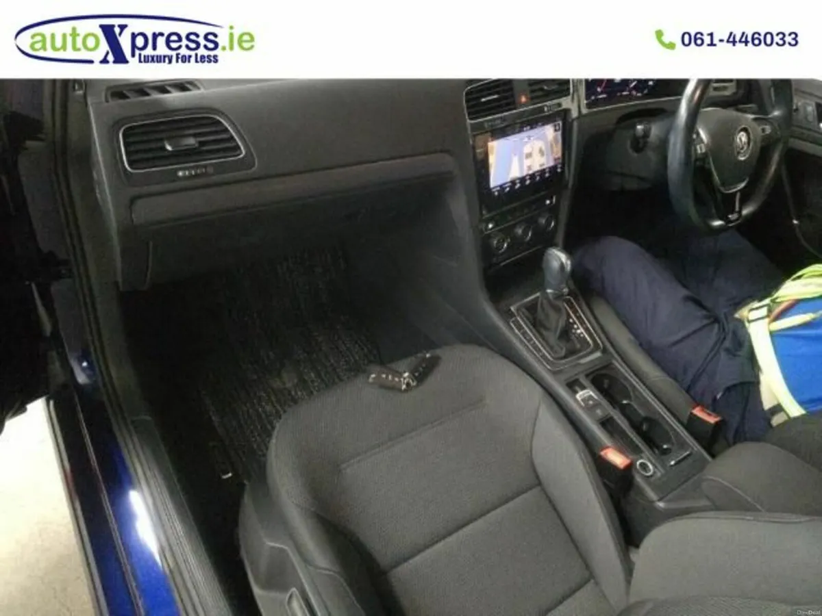 Volkswagen Golf 2.0 TDI Automatic - Image 4