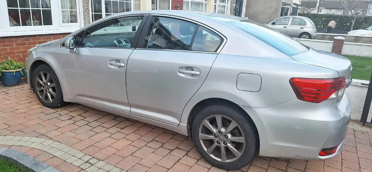 Toyota Avensis 2012 - Image 3