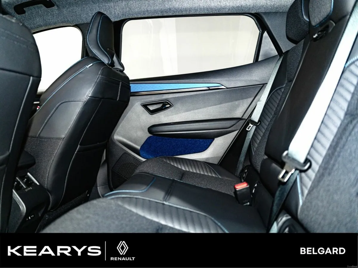 Renault Scenic E-Tech Brand New 262 Iconic esprit - Image 6