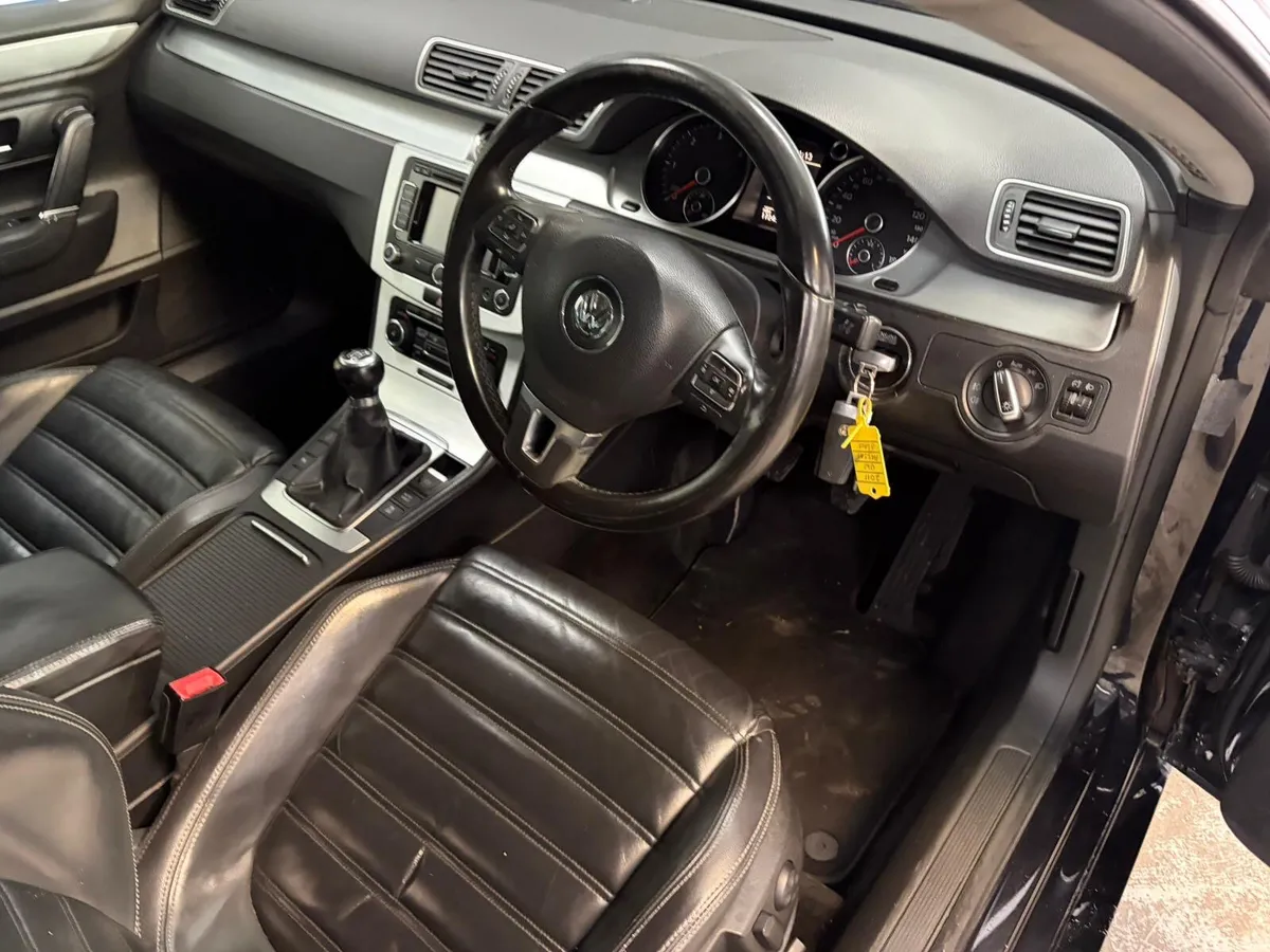 Volkswagen Passat CC 2011 2.0TDI.  140BHP - Image 3