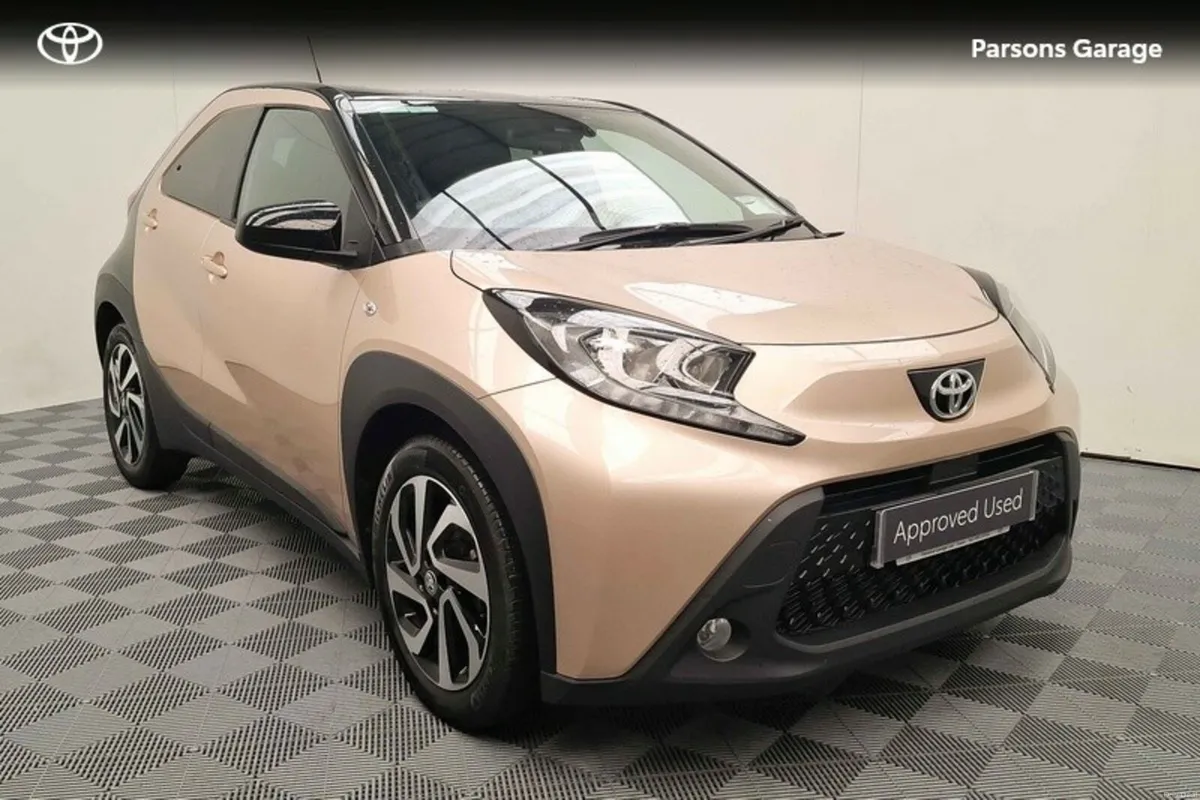 Toyota Aygo X AYGO X 1.0 DESIGN S-CVT - Image 1