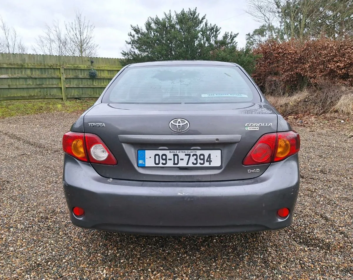 09 DIESEL COROLLA D4D - Image 3