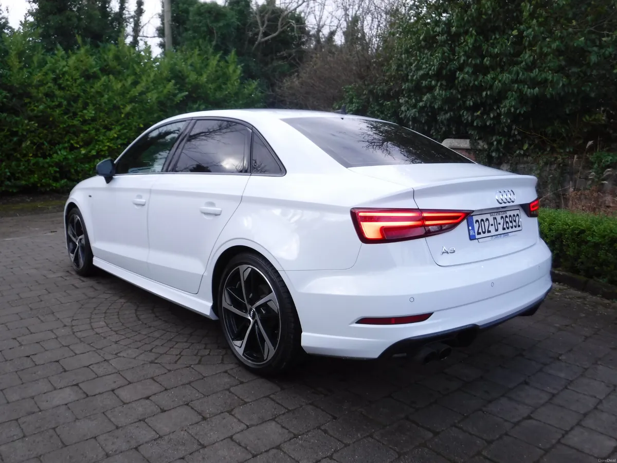 AUDI A3 1.4 AUTO SALOON S-LINE BLACK STYLING - Image 4