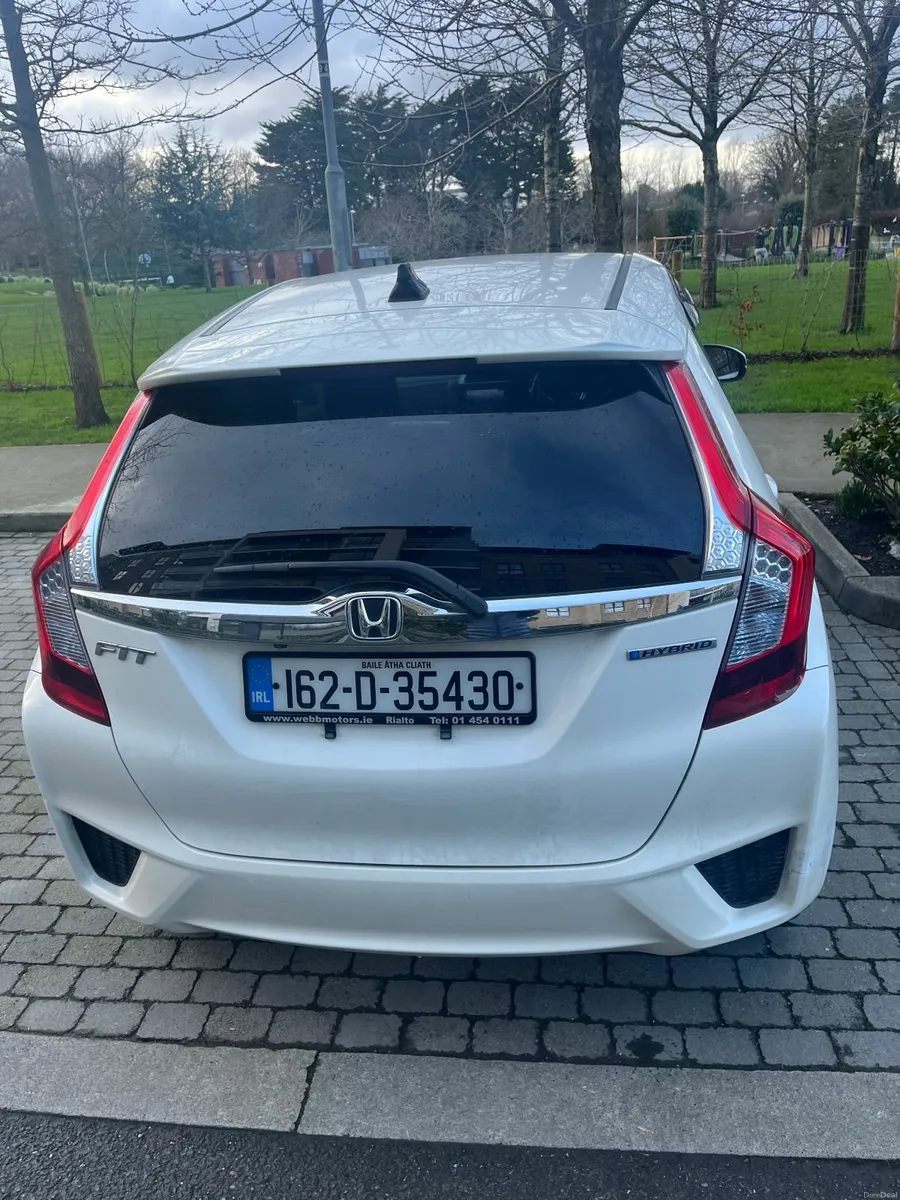 Honda Fit 2016 - Image 2