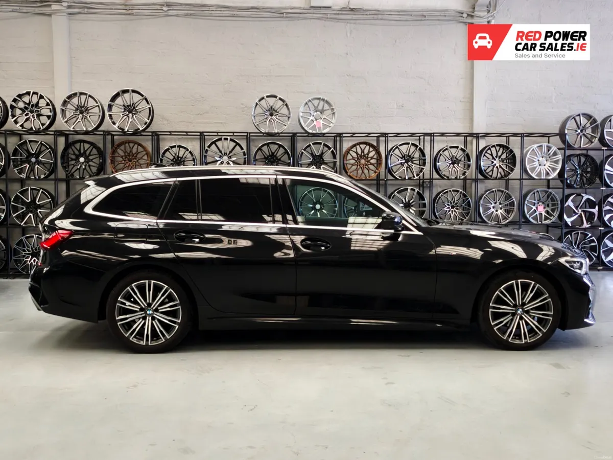 BMW 320D X-Drive M-SPORT TOURING 2.0 DIESEL AUTO - Image 4