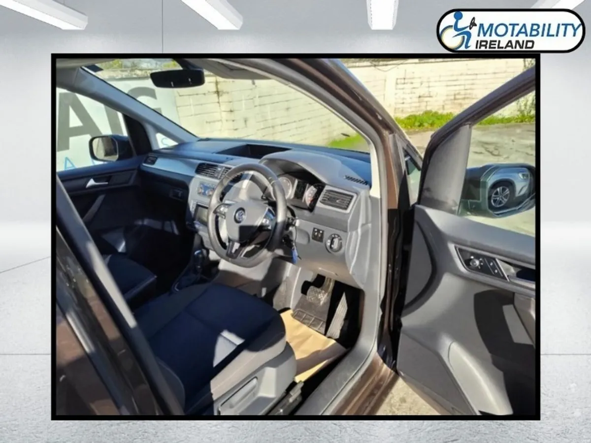 Volkswagen Caddy Wheelchair Accessible - Image 2