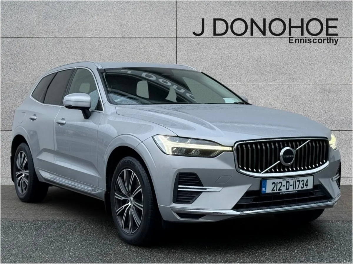 Volvo XC60 B4 (197hp) Inscription Momentum Auto - Image 1