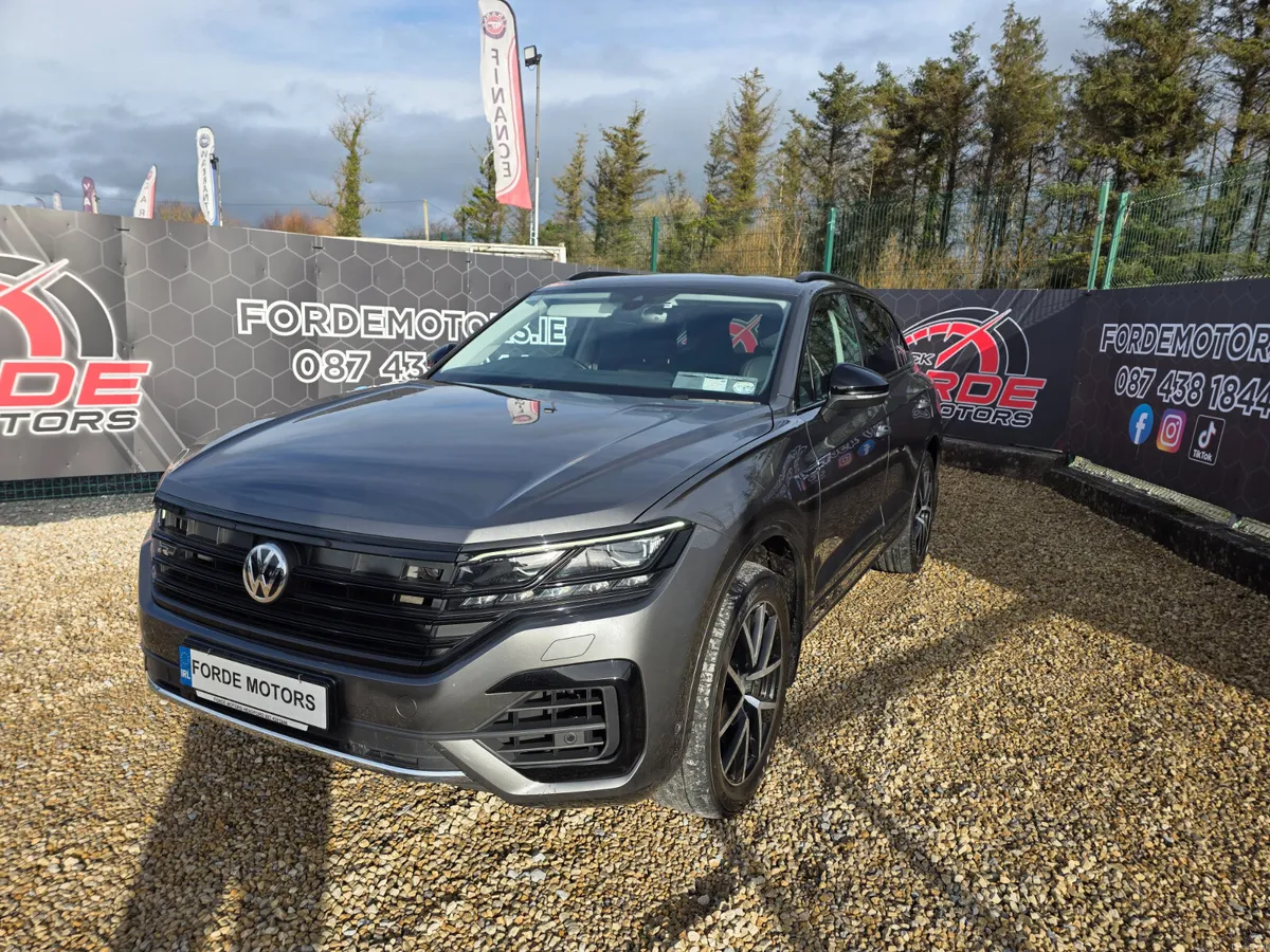 Volkswagen Touareg R-Design 2020 - Image 2