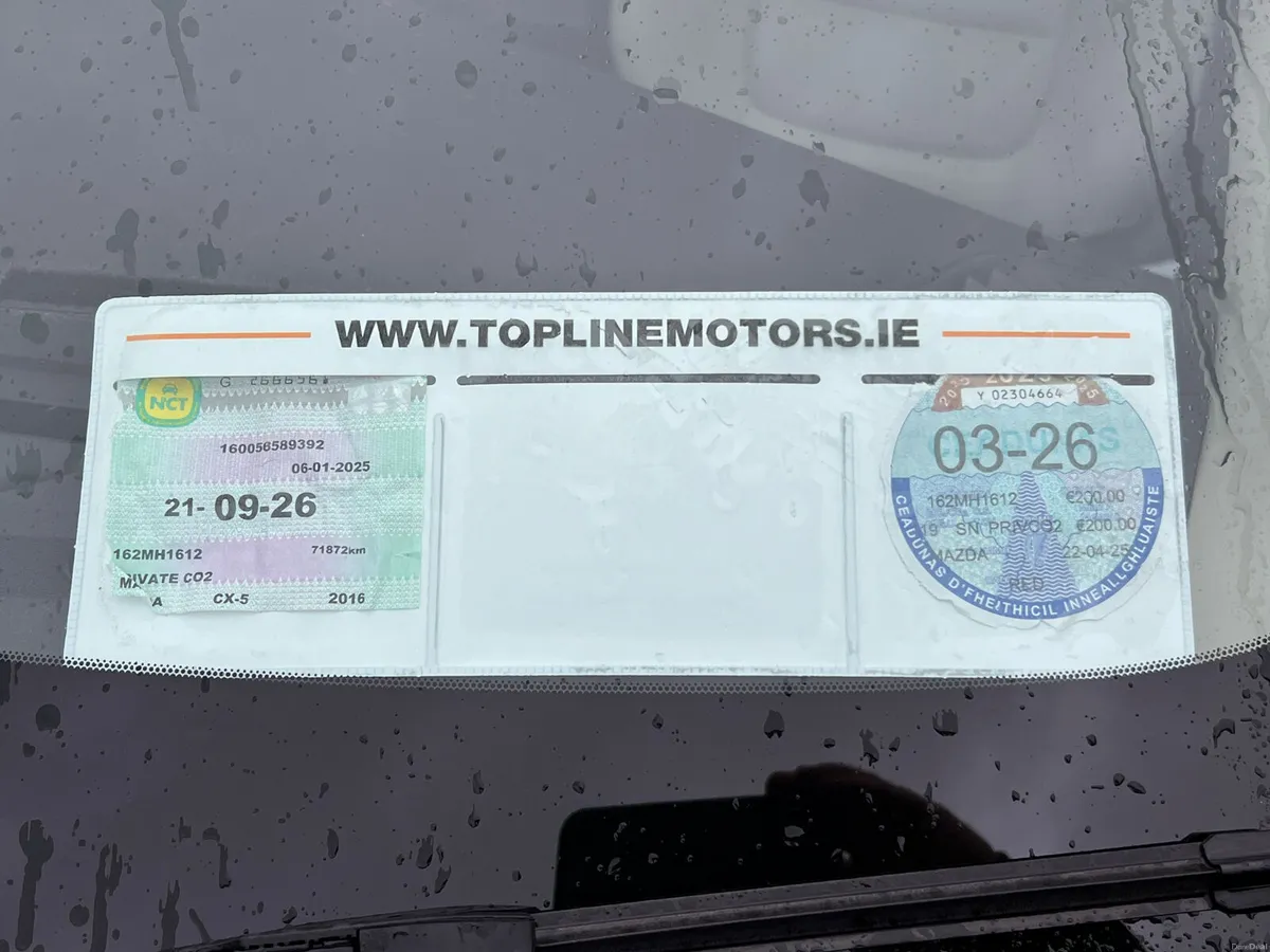 ///PLATINUIM MODEL//FULL LEATHER//LOW MILES/// - Image 2