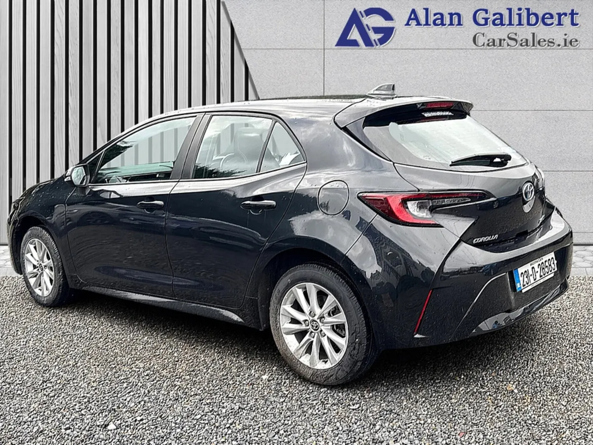 Toyota Corolla HYBRID LUNA Automatic €99 PW - Image 2