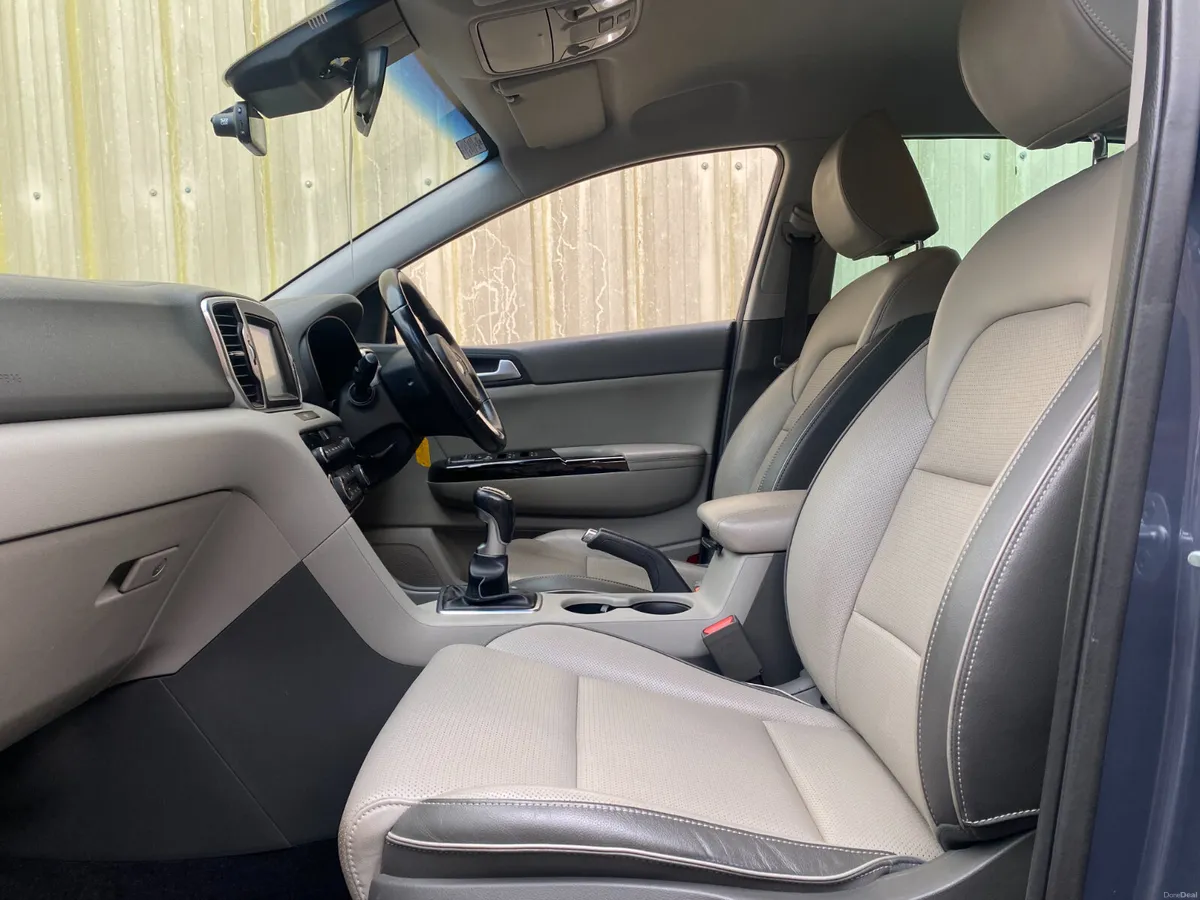 Kia Sportage 2018///PLATINUM//FINANCE AVAILABLE// - Image 4