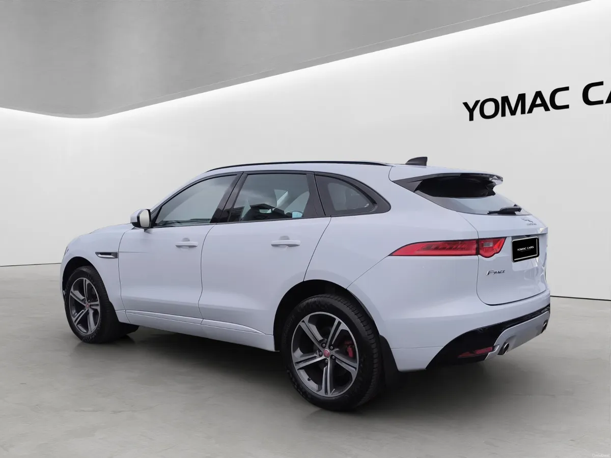 JAGUAR F-PACE 2019 300S AWD(300BHP & 700NM TORQUE) - Image 5