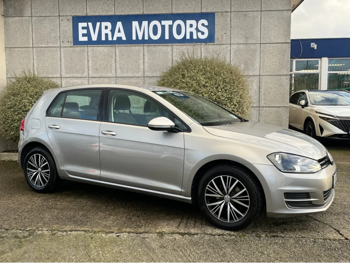 Volkswagen Golf BLUEMOTION 1.2 TSI PETROL MANUAL / - Image 3