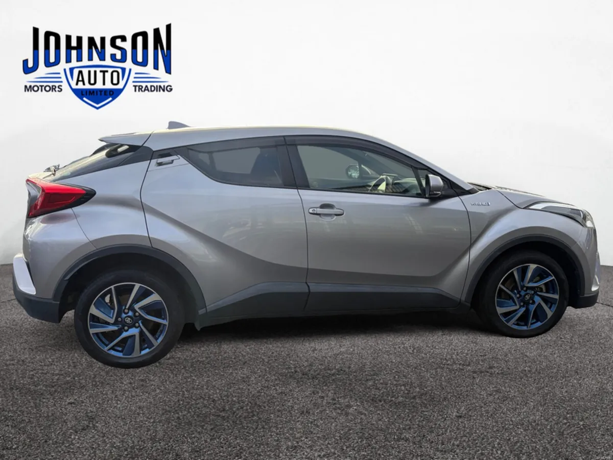 Toyota C-HR 1.8 Petrol Hybrid Auto - Image 4