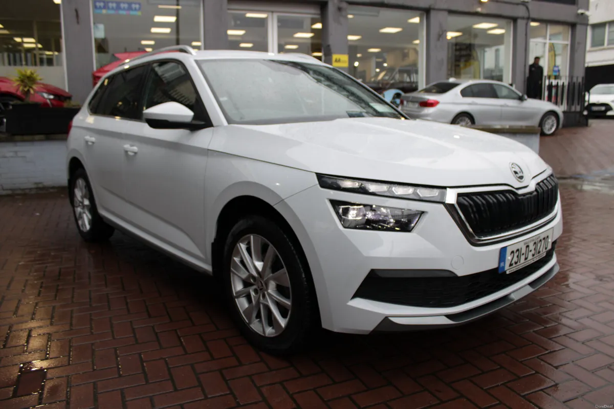 1.0 TSI  STYLE EDITION 110BHP 5DR ESTATE 49,000KMS - Image 2