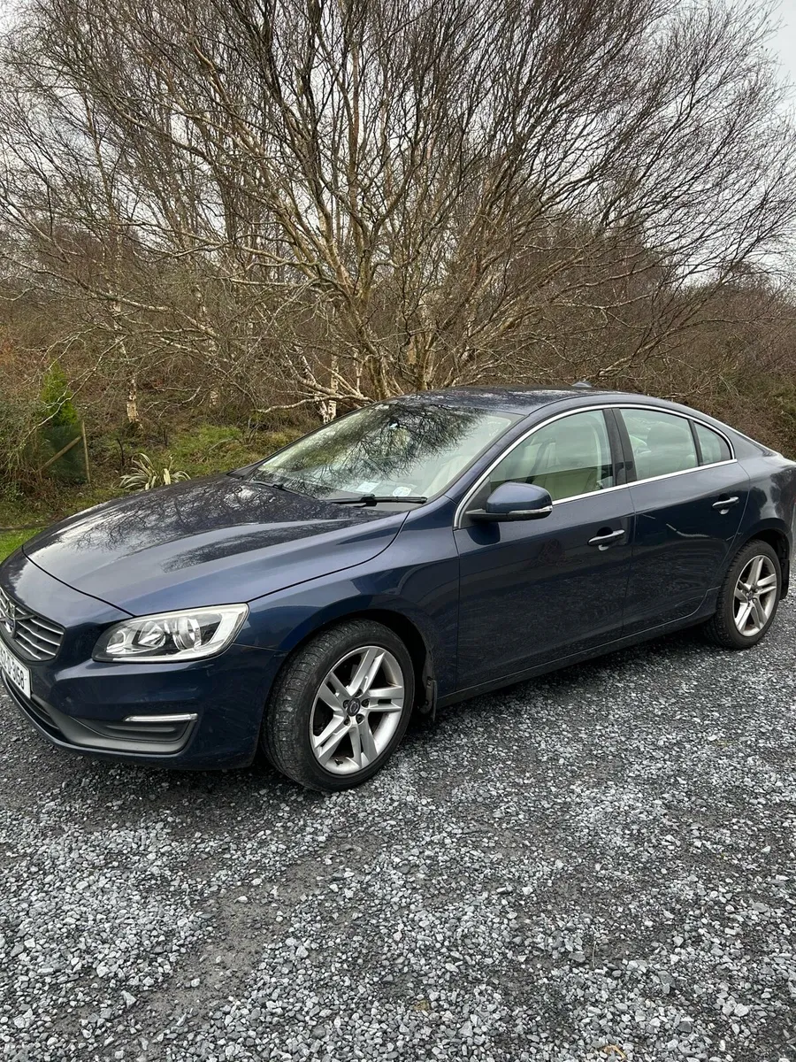 Volvo S60 - Image 2