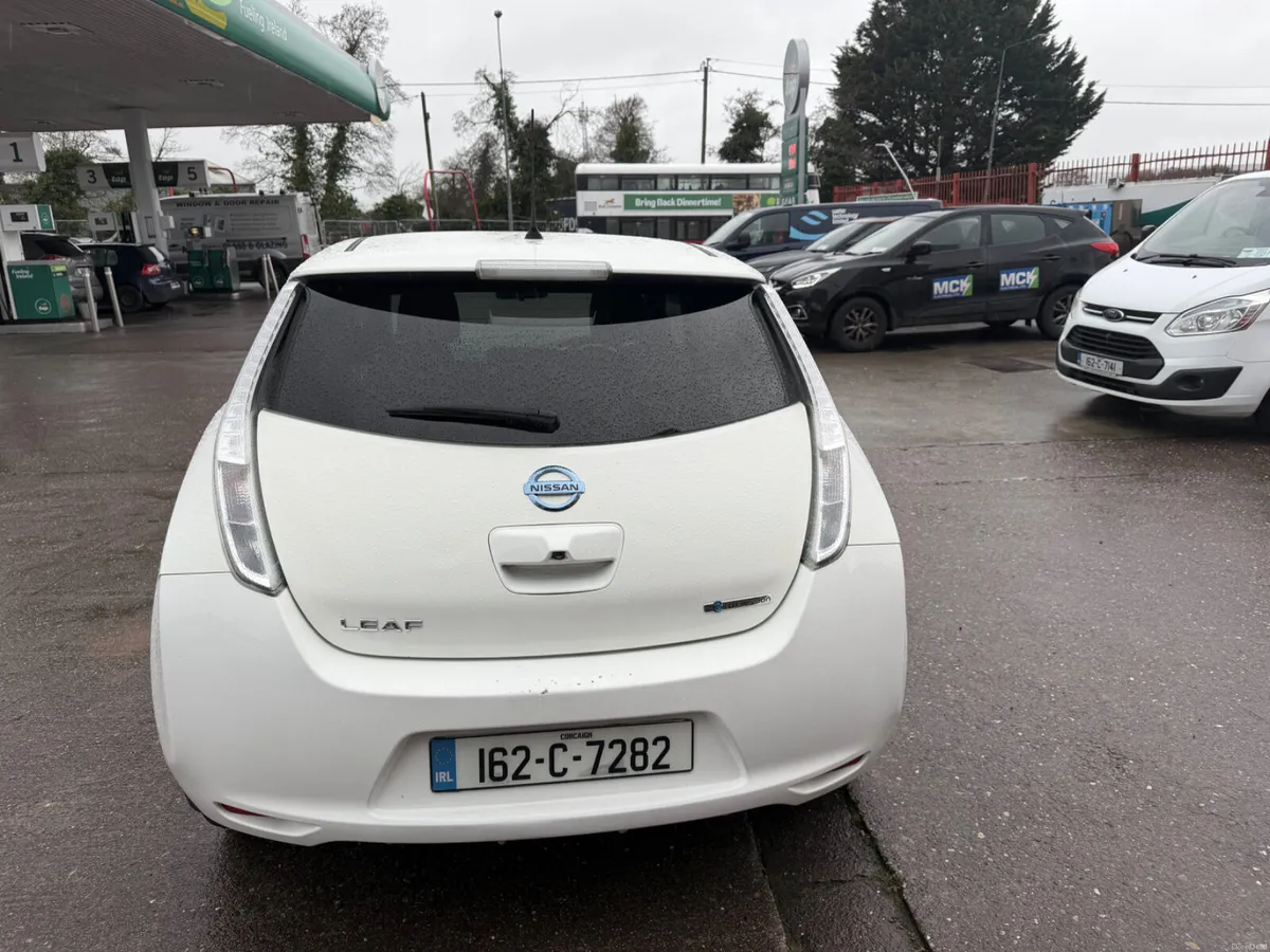 2016 Nissan Leaf - Image 4