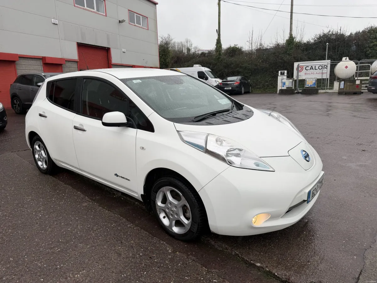 2016 Nissan Leaf - Image 3
