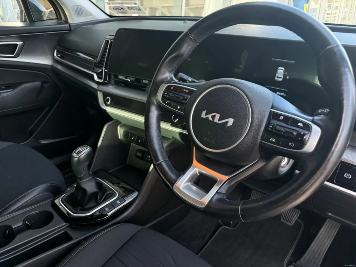 Kia Sportage Manual 5DR - Image 2