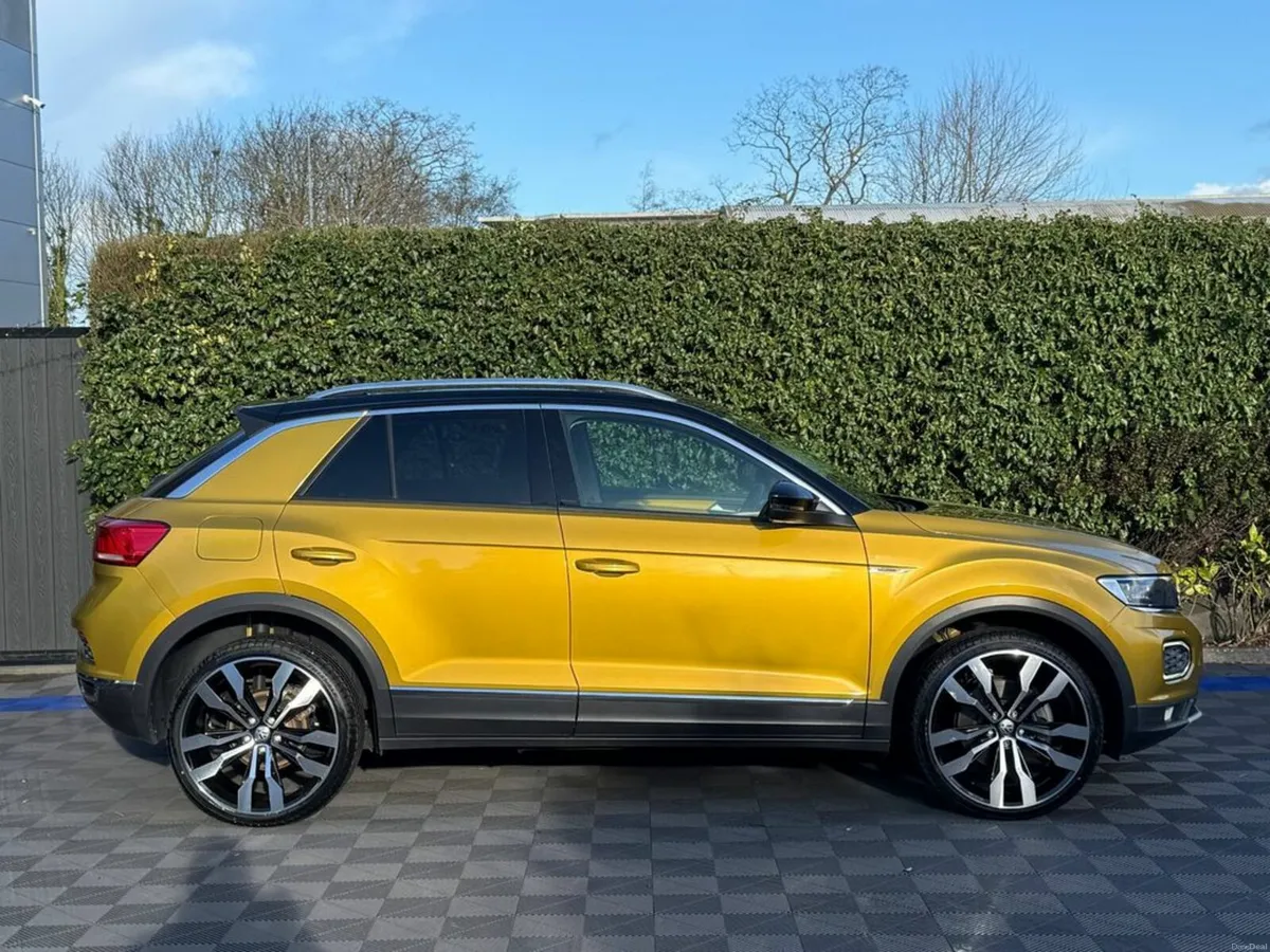 Volkswagen T-Roc HIGHLINE R-LINE PACK 2.0 TDI // S - Image 2