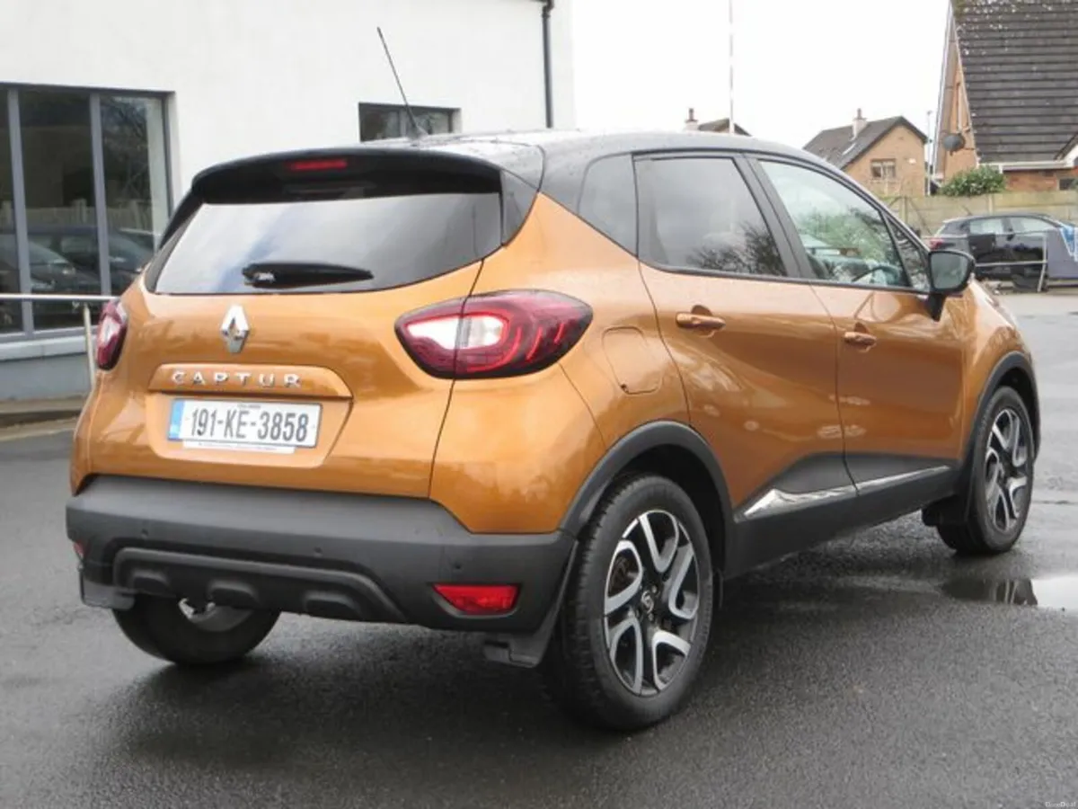 Renault Captur Iconic DCI 90 MY18 5DR - Image 3