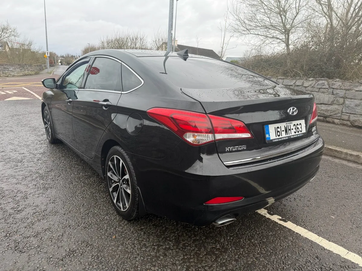 161 Hyundai i40 Executive plus - Image 3