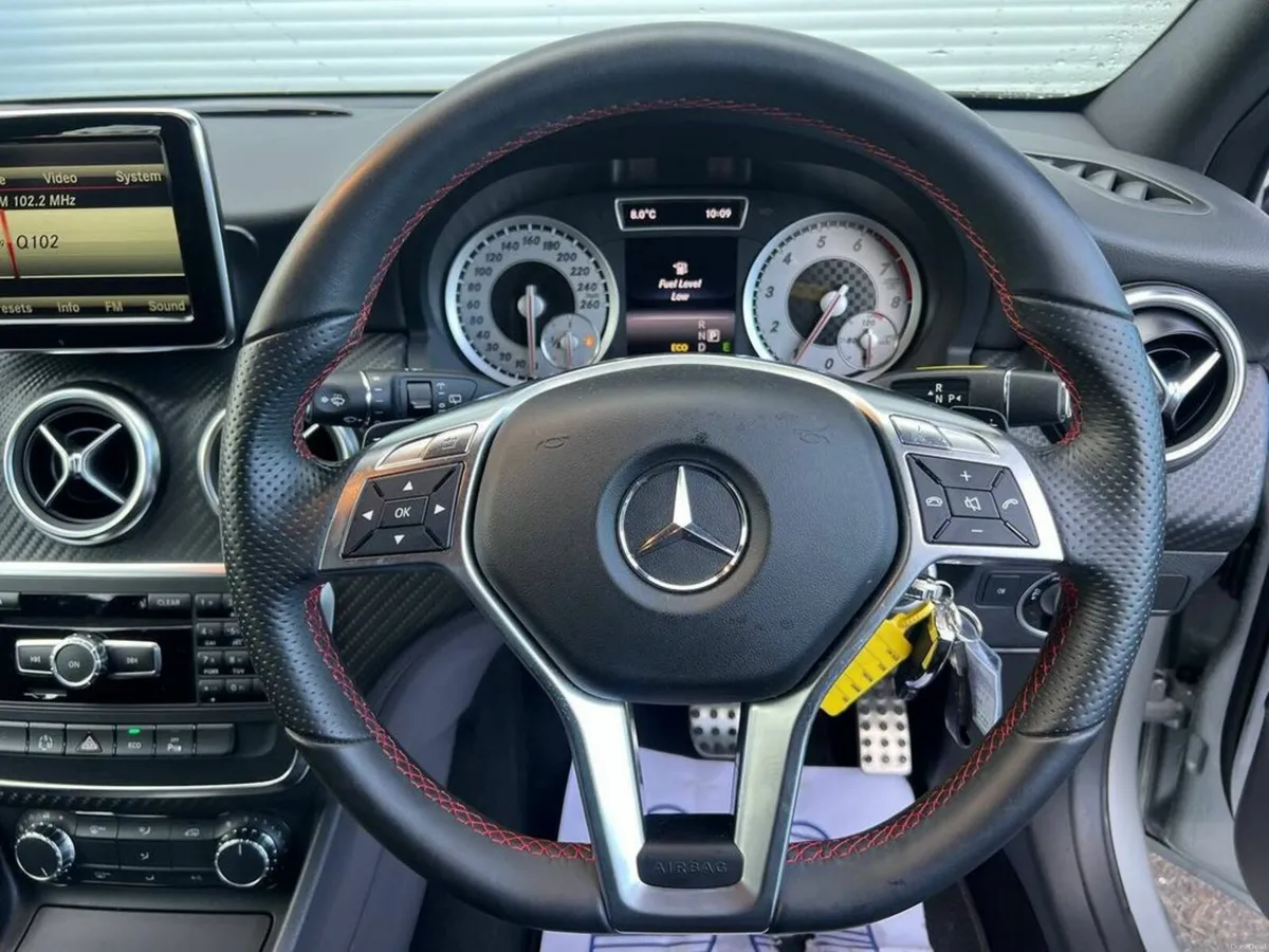 Mercedes-Benz A-Class A180 AMG-LINE 1.6 // VERY LO - Image 4