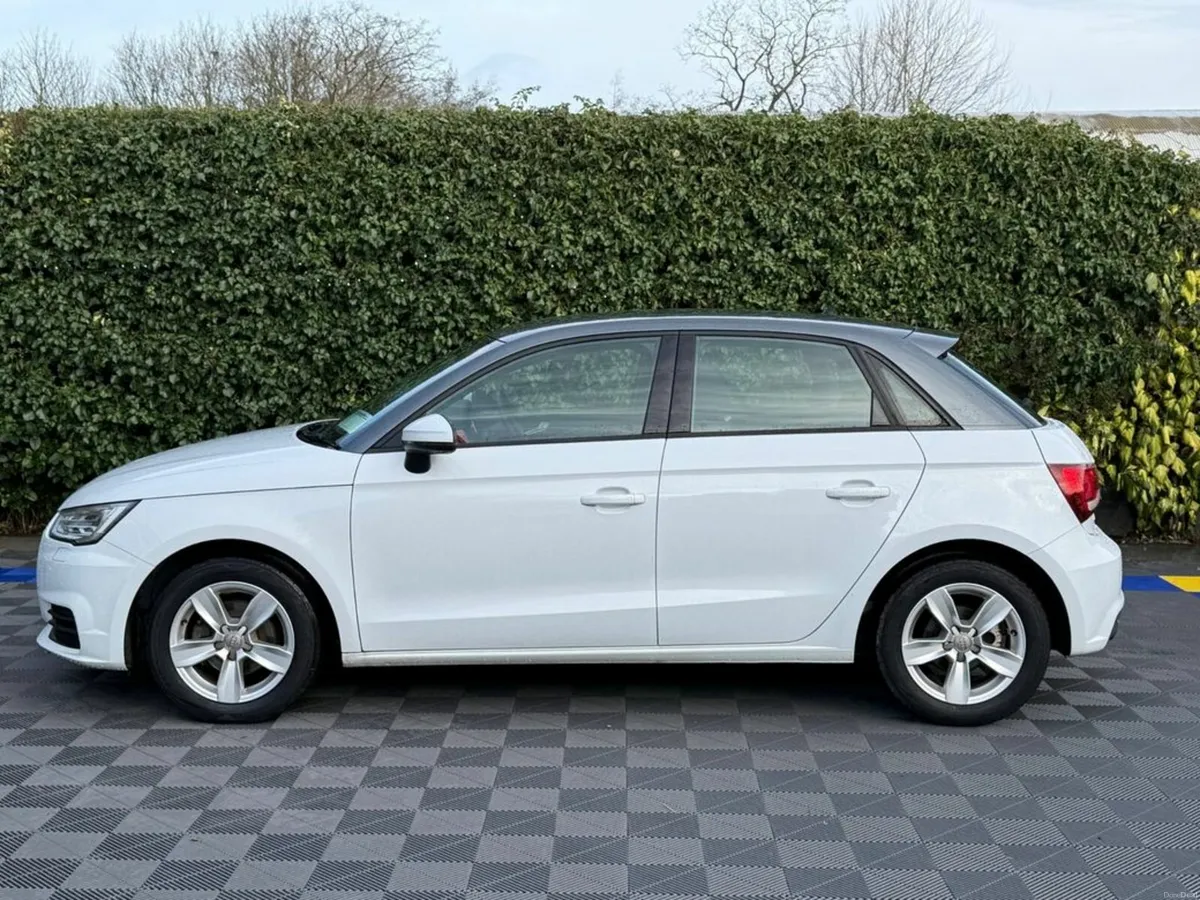 Audi A1 1.0 TFSI AUTO // VERY LOW MILEAGE // FULL - Image 3