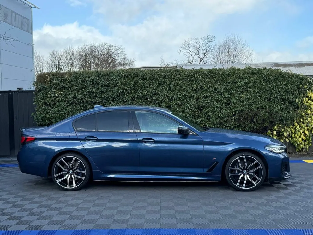BMW 5-Series 530e LCI M-SPORT COMPETITION 2.0 HYBR - Image 2
