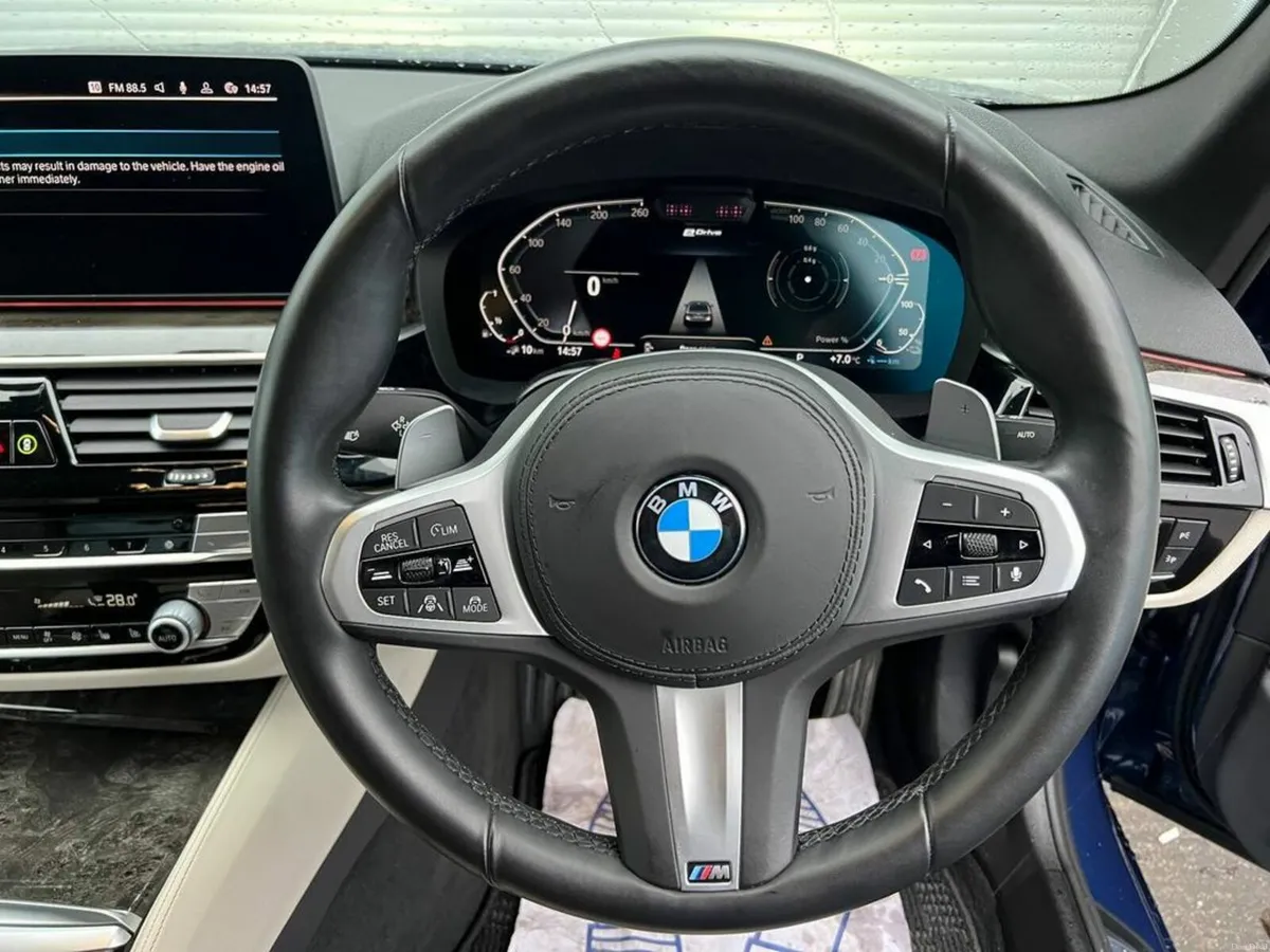 BMW 5-Series 530e LCI M-SPORT COMPETITION 2.0 HYBR - Image 4