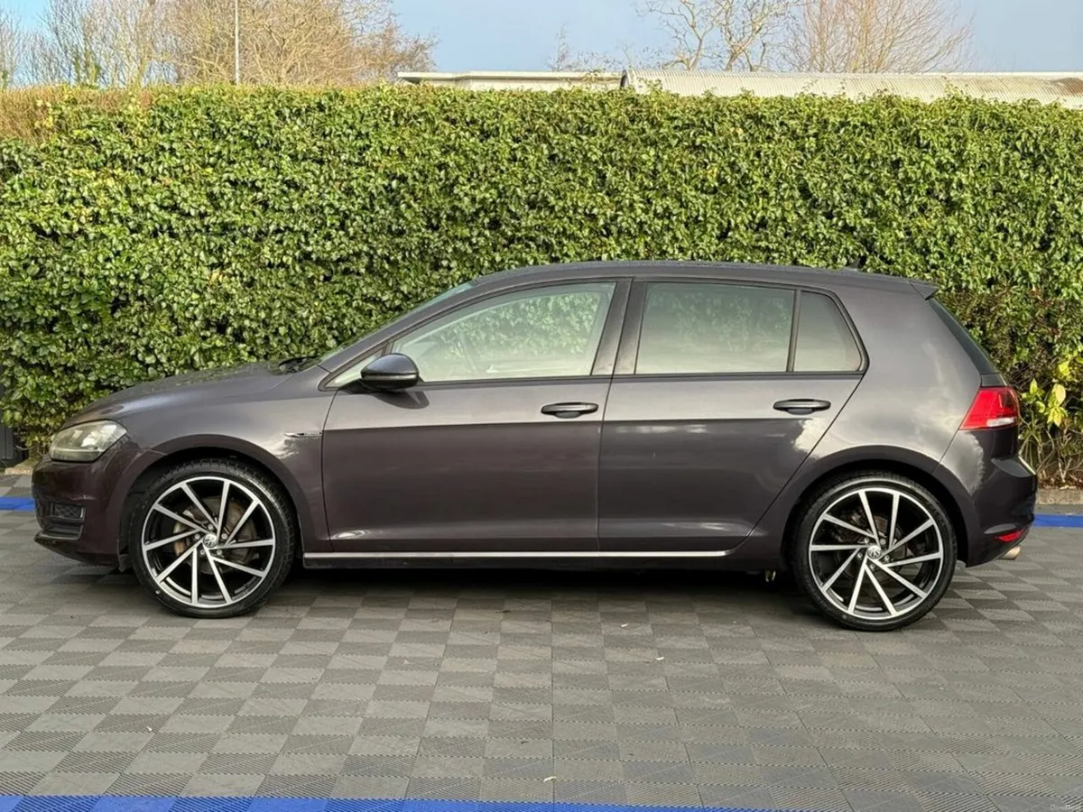 Volkswagen Golf R-LINE PACK 1.2 TSI AUTO // LOUNGE - Image 3