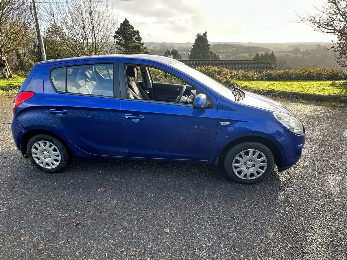 Hyundai i20 2011 - Image 3
