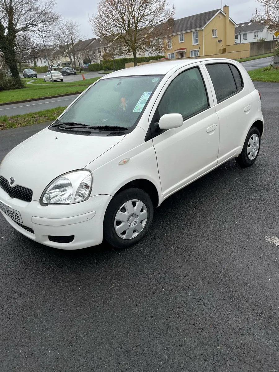 Toyota Yaris (vitz) 1.0 automatic /003 - Image 1