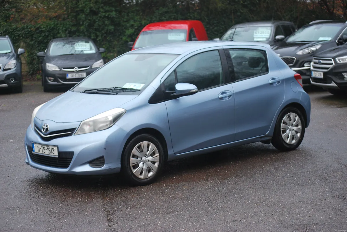 Toyota Yaris 2011 Luna 1.0 - Image 1