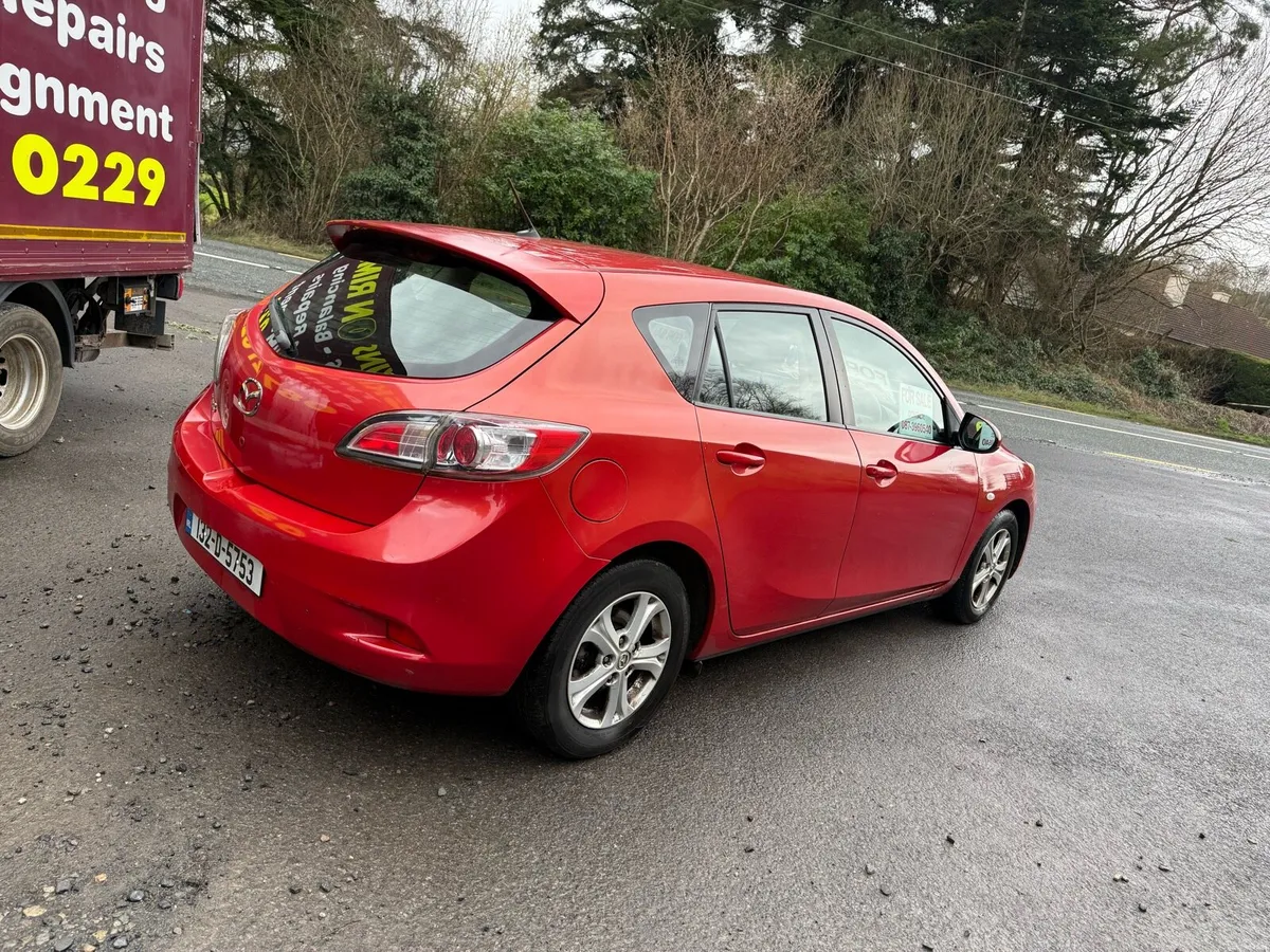 Mazda 3 - Image 2