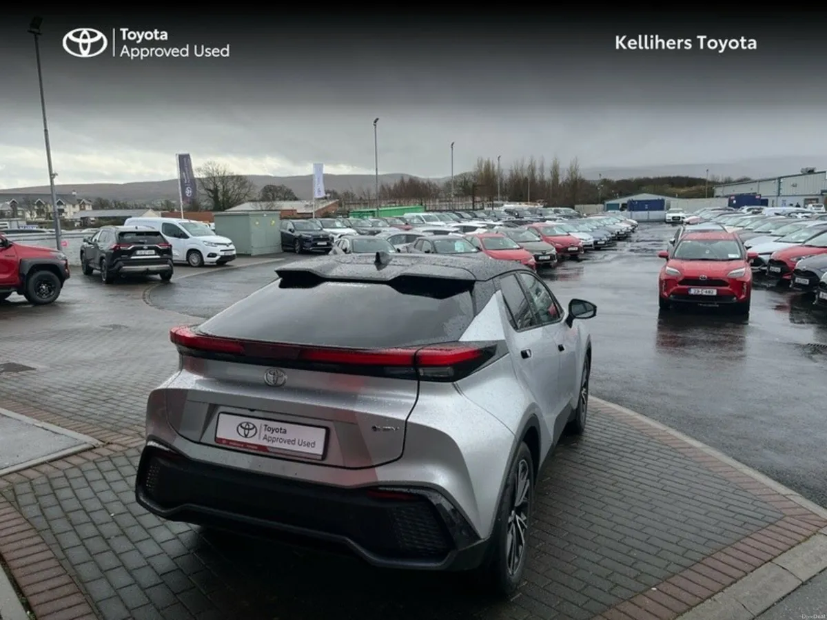 Toyota C-HR C-HR HYBRID SOL - Image 2