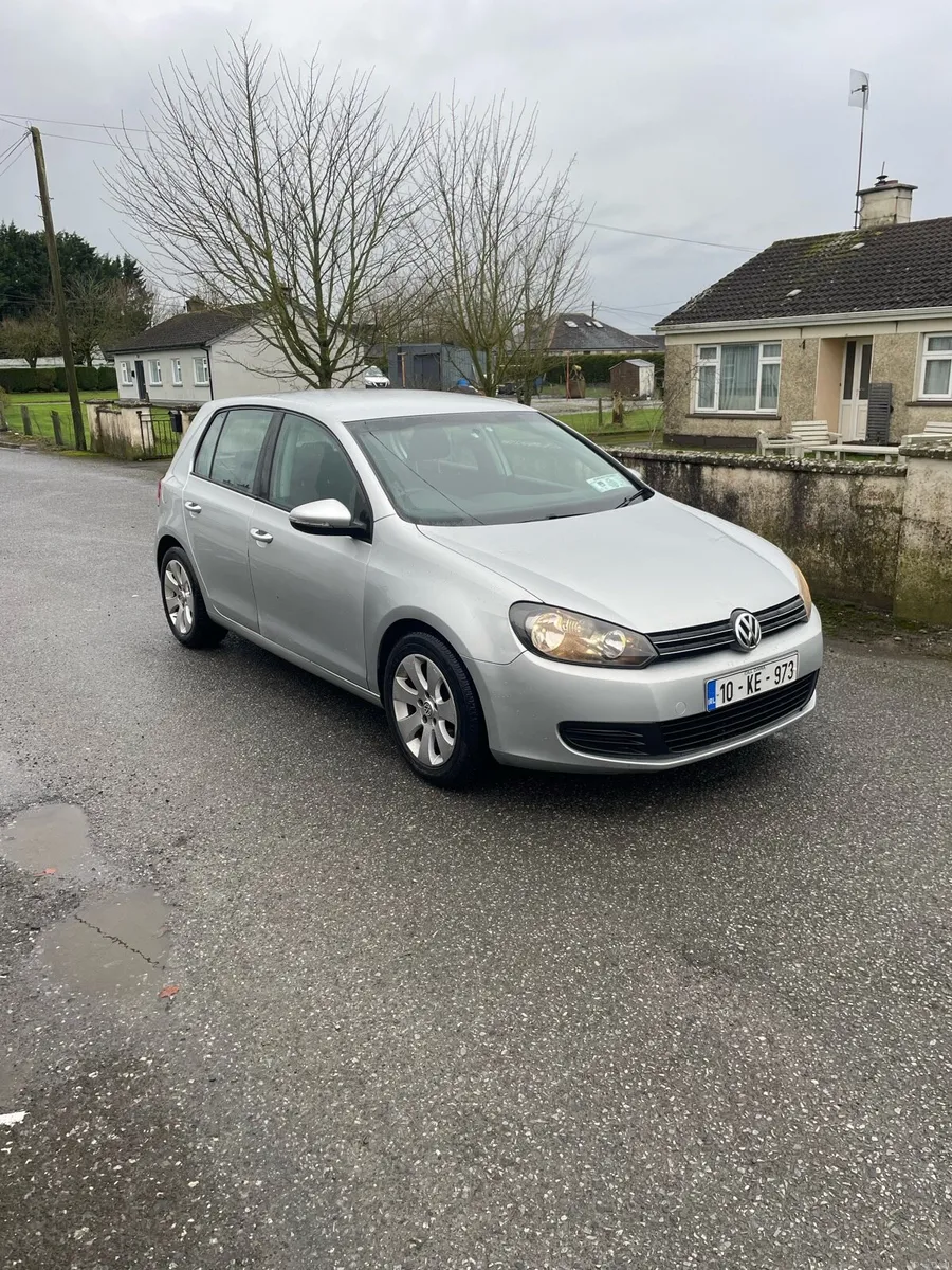 Volkswagen golf - Image 1