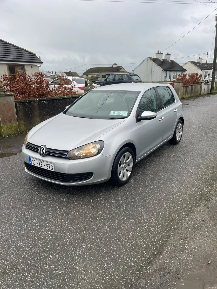 Volkswagen golf - Image 2