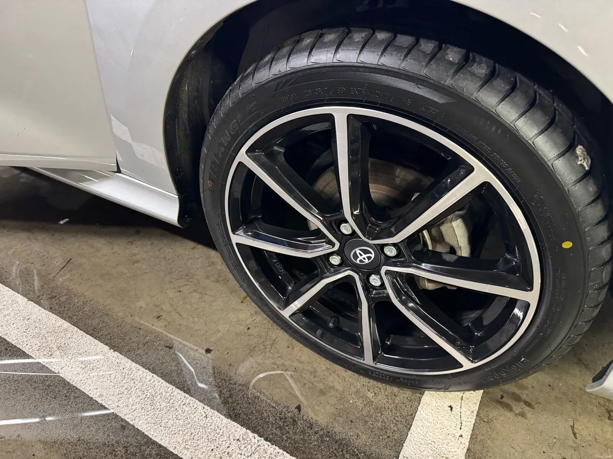 TOYOTA YARIS AUTOMATIC 2021 - Image 4