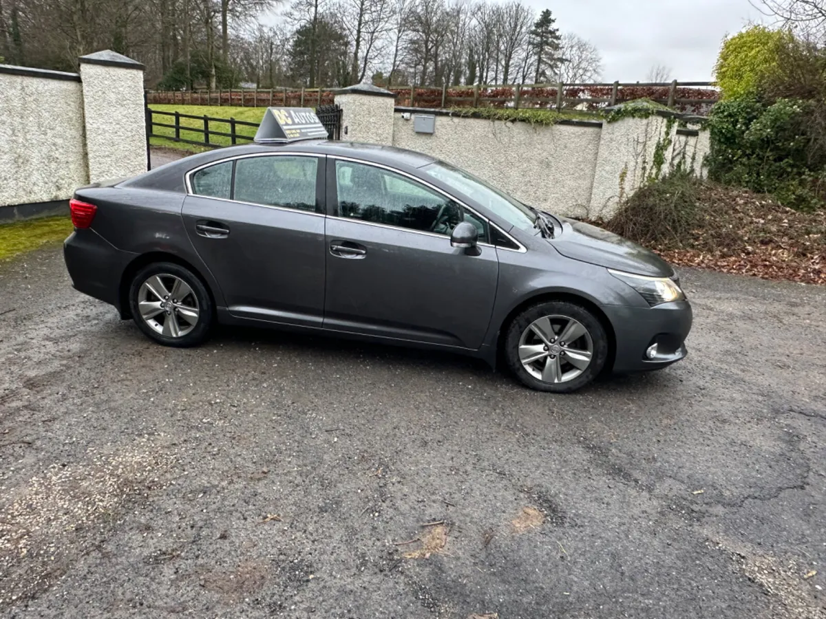 Toyota Avensis 2014 - Image 1