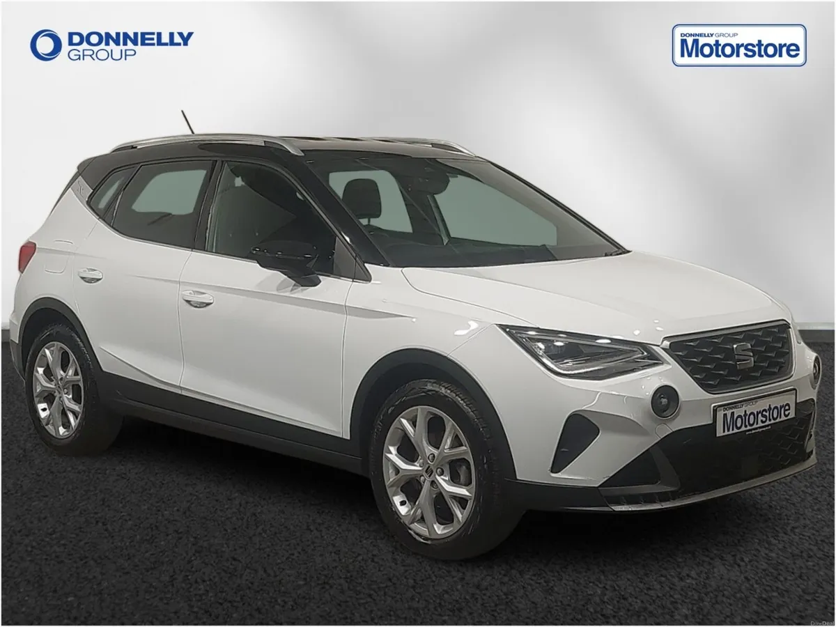 SEAT Arona Hatchback FR - Image 1