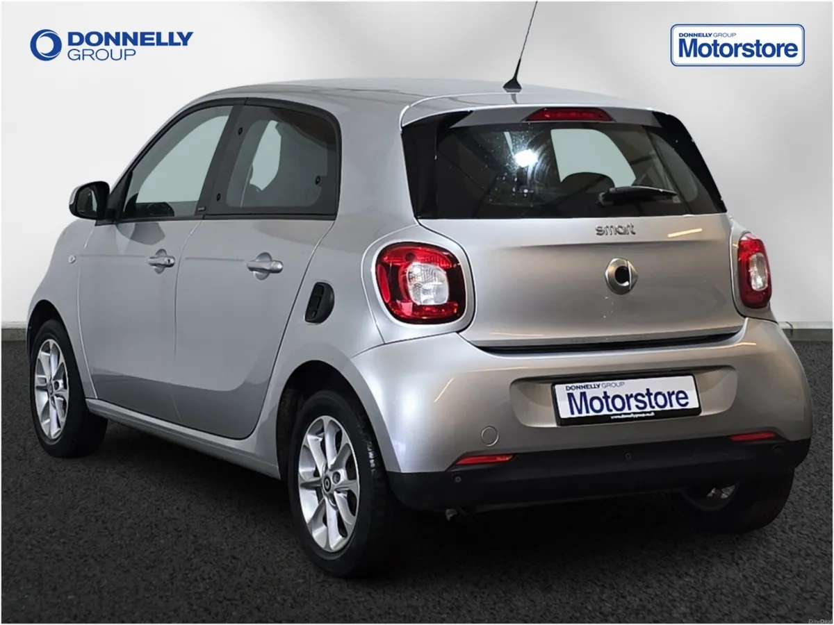 smart forfour Hatchback Passion - Image 2