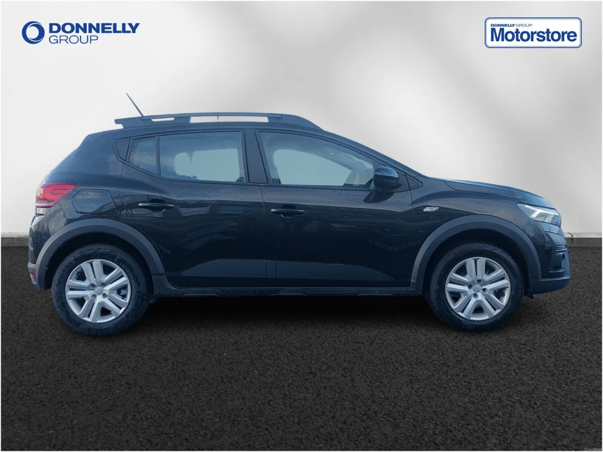 Dacia Sandero Stepway Hatchback Expression - Image 2