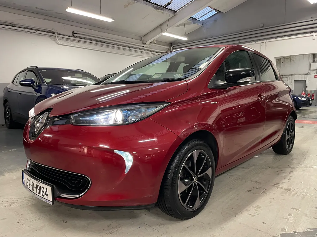 SOH 92%  SIGNATURE NAV-40KW-HEATED LEATHER-LOW KMS - Image 1