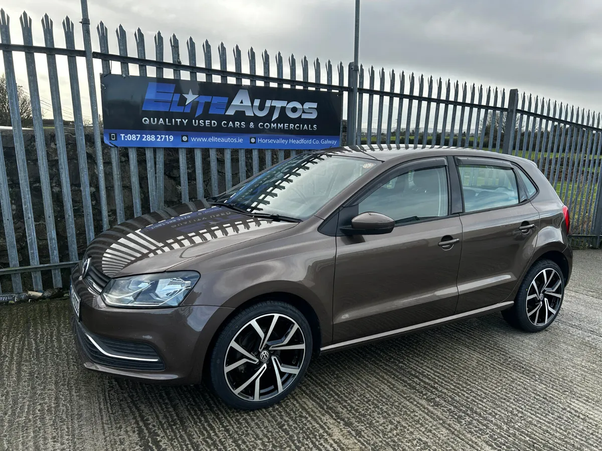 Volkswagen Polo TSI DSG Automatic 2015 - Image 4